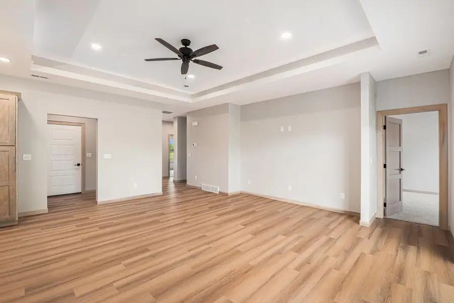 717 Tallgrass Circle, Luverne, MN 56156 - Image #2