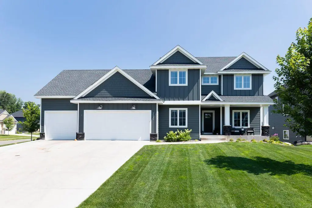 1130 Griffin Avenue, Mahtomedi, MN 55115 - #1