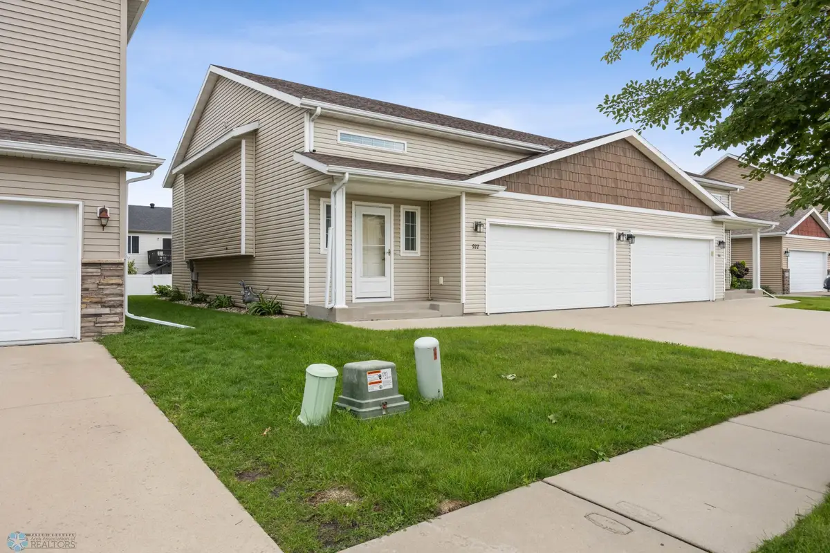 922 31st Avenue W, West Fargo, ND 58078 - Image #1