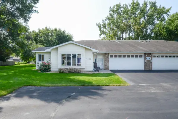 11985 Yellow Pine Street Nw, Minneapolis, MN 55448