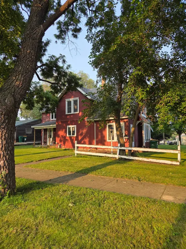 112 N Sverdrup Avenue, Jackson, MN 56143