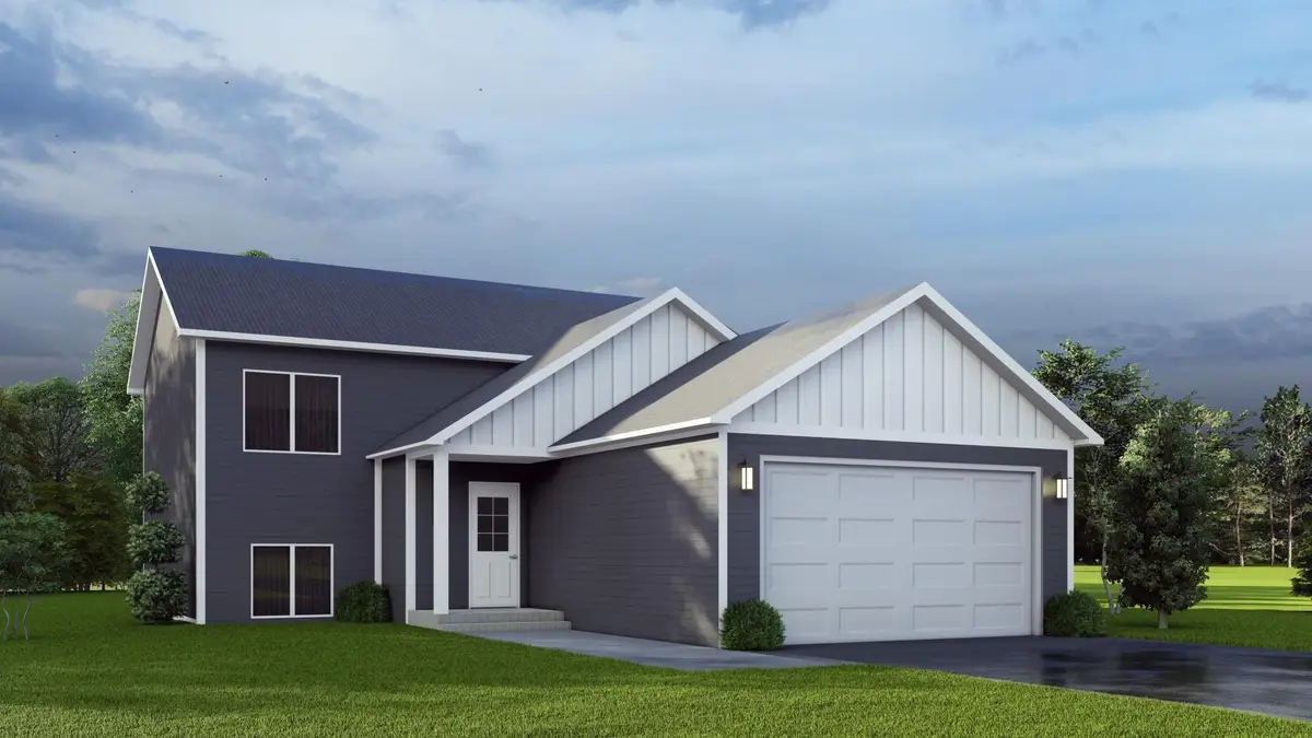 1015 3rd Avenue Ne, Milaca, MN 56353 - #1