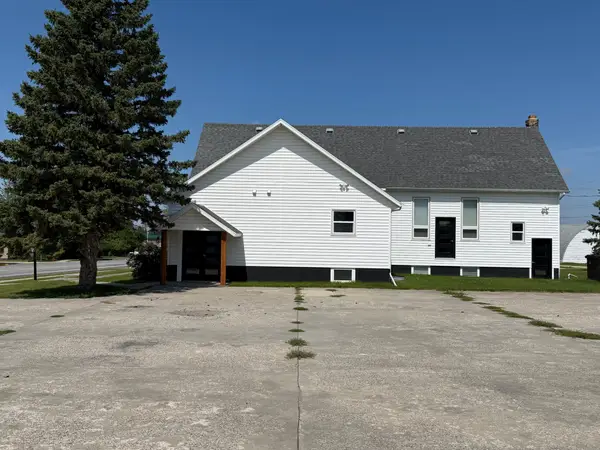 504 Main Street S, Karlstad, MN 56732