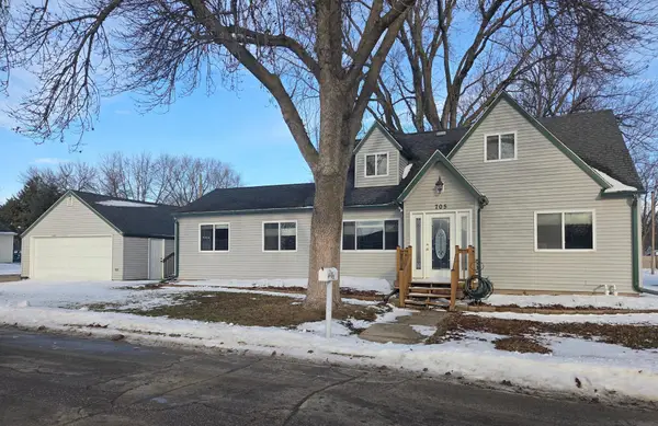 705 Glenview Drive, Albert Lea, MN 56007