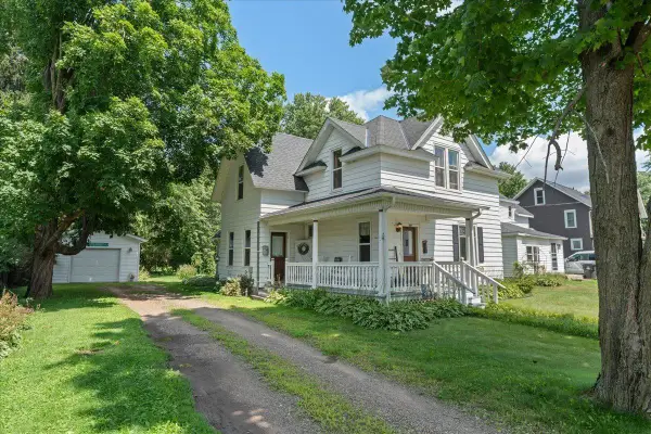 385 1st Avenue W, Clear Lake, WI 54005