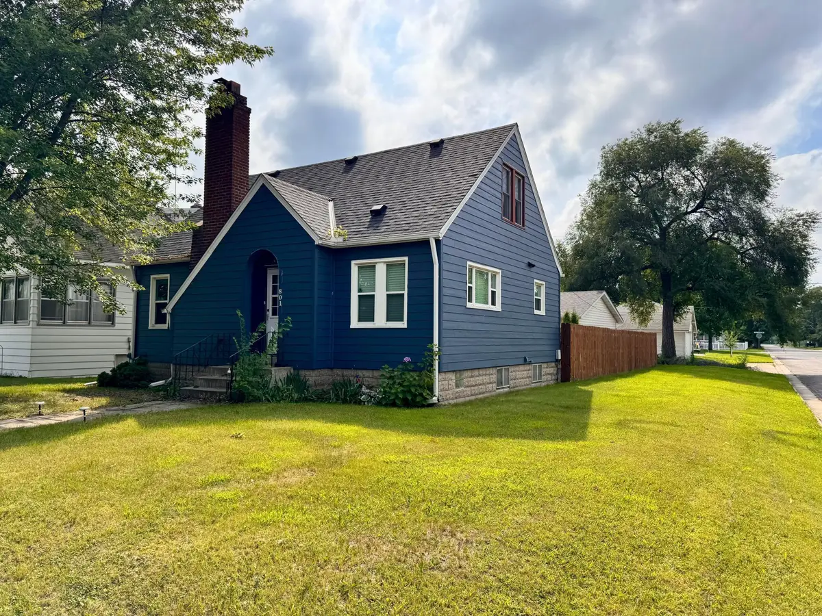 801 17th Avenue S, Saint Cloud, MN 56301 - Image #1