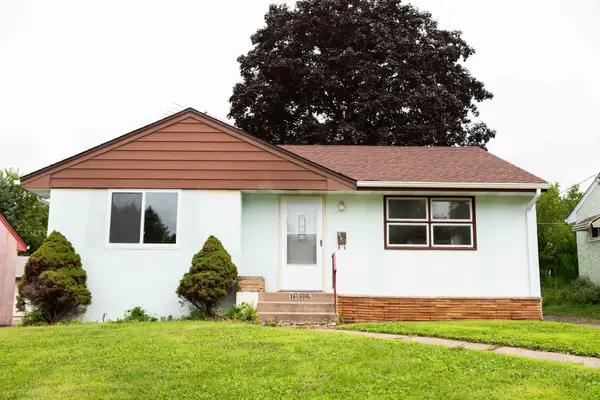 1685 Fremont Avenue, Saint Paul, MN 55106