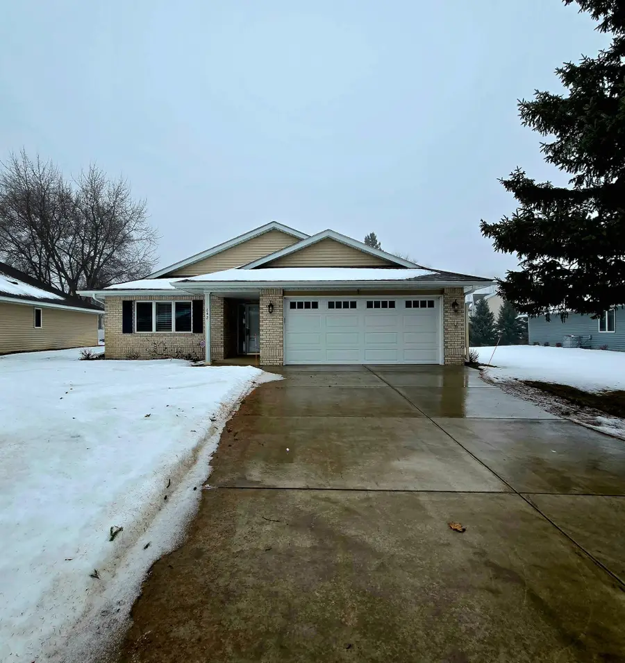 642 Jenisa Drive, Saint Cloud, MN 56301 - Image #2