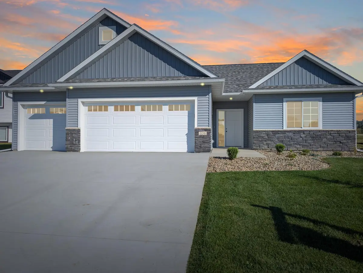 106 Fairway Street, Zumbrota, MN 55992 - #1