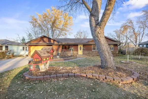 5230 Pennsylvania Avenue N, New Hope, MN 55428