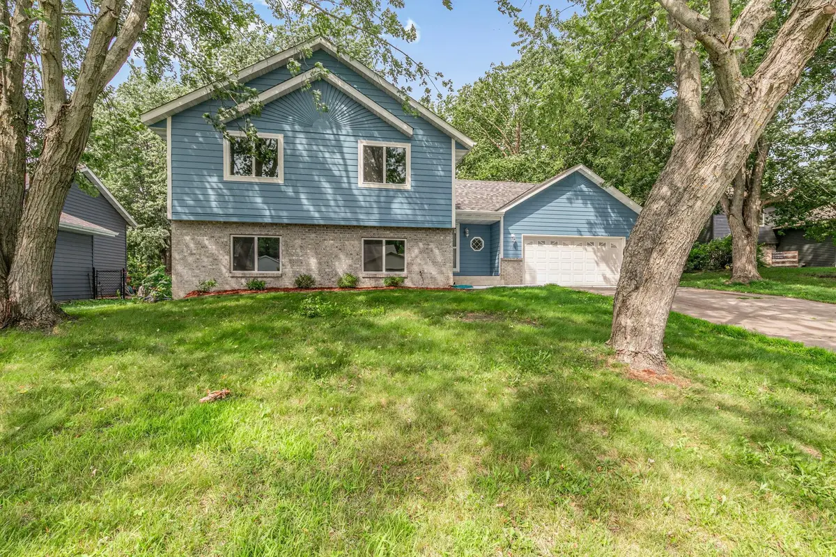 1107 10th Avenue N, Sauk Rapids, MN 56379 - #1