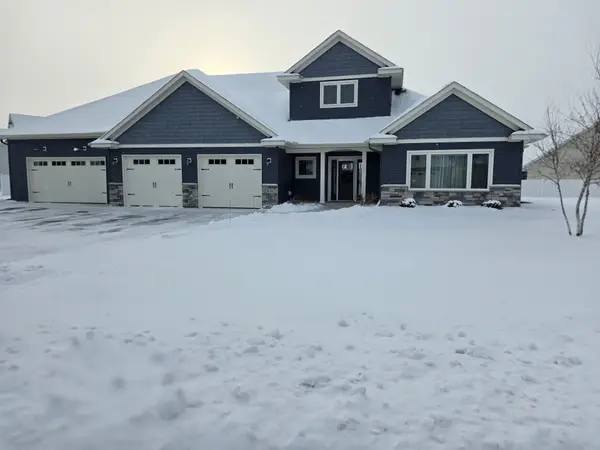 2035 Sandstone Loop N, Sartell, MN 56377