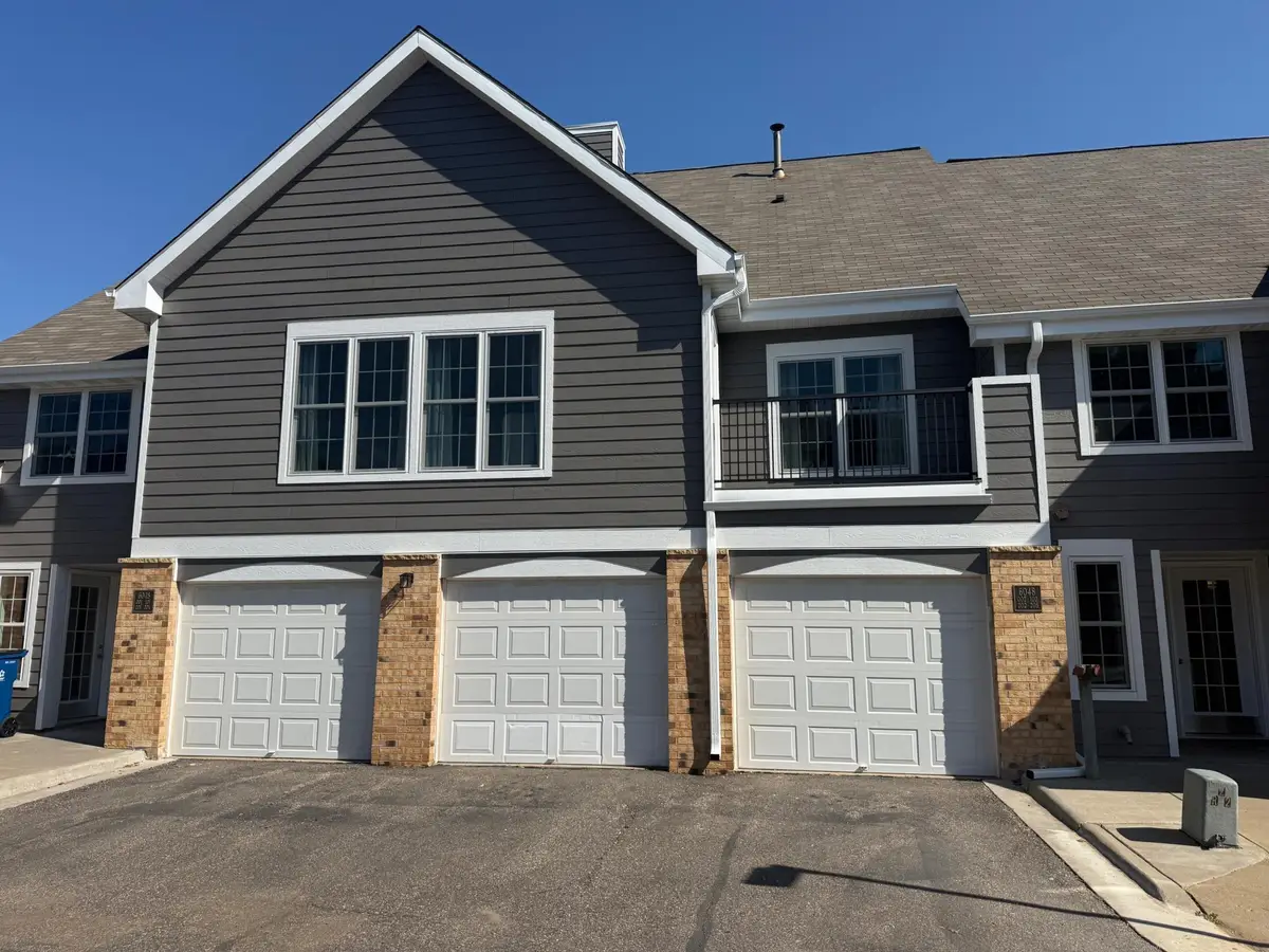 6048 Chasewood Parkway #204, Hopkins, MN 55343 - Image #1