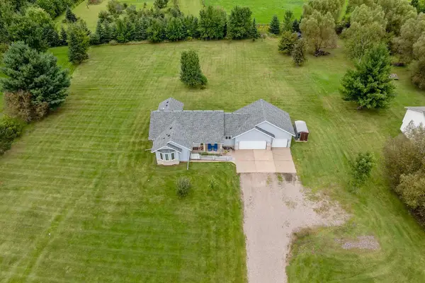11331 Lakeview Heights Road, Pine City, MN 55063