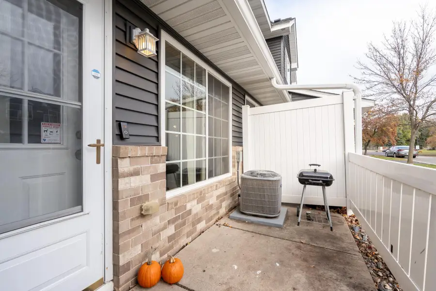 803 Horizon Drive Se, New Prague, MN 56071 - Image #2