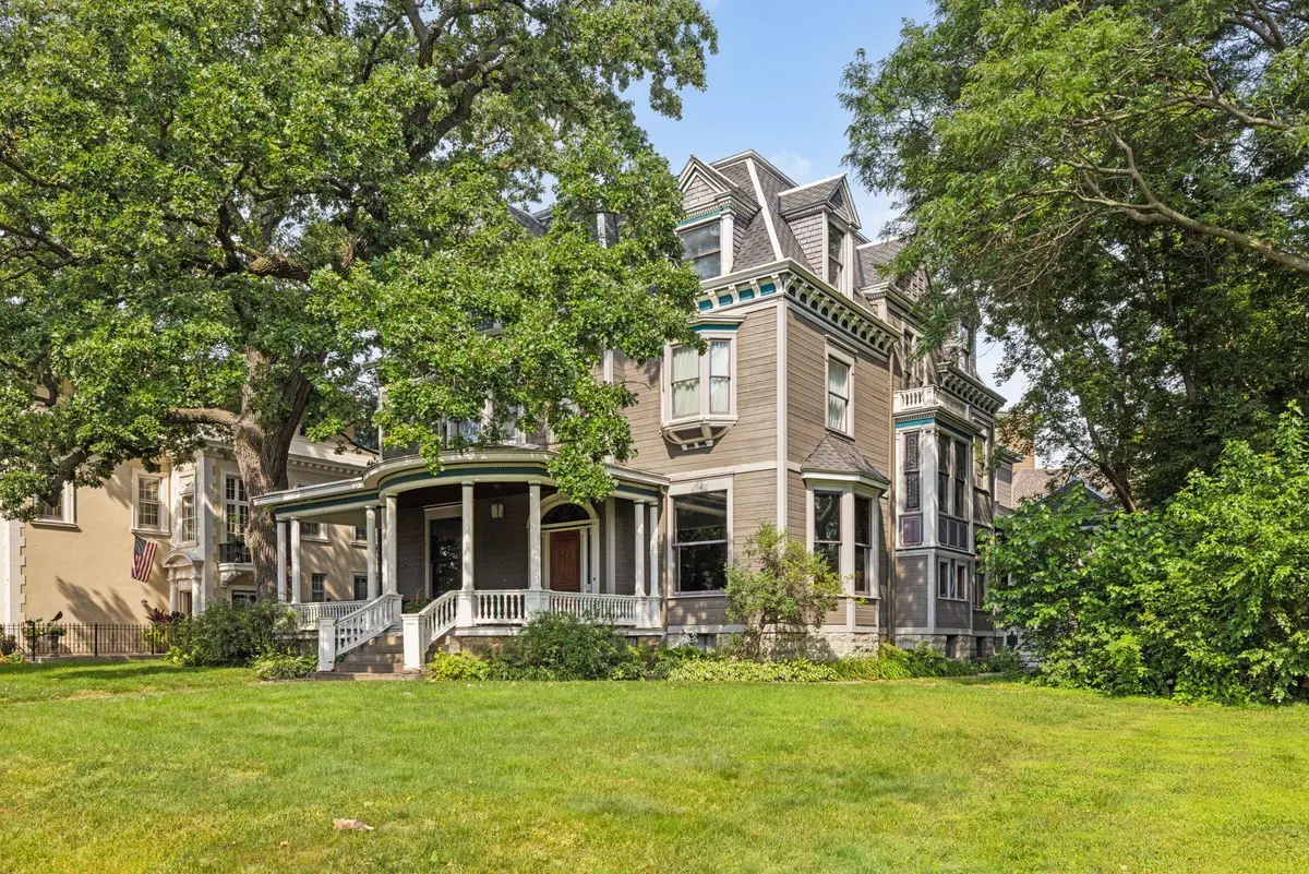 415 Summit Avenue #2, Saint Paul, MN 55102 - Image #1