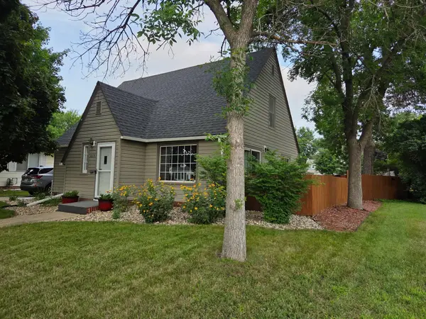 617 S Hiawatha Avenue, Pipestone, MN 56164