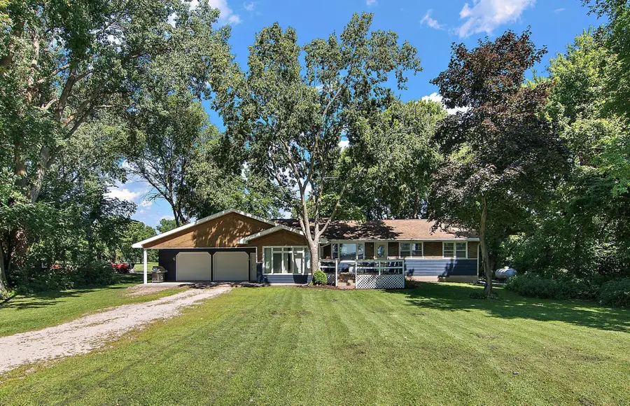 700 W Pleasure Drive, Litchfield, MN 55355 - Image #2