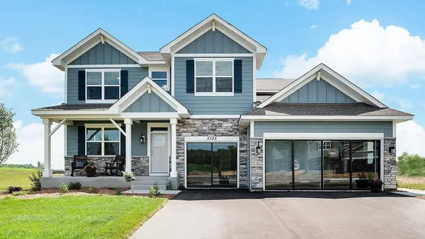 1573 Creekside Drive, Shakopee, MN 55379