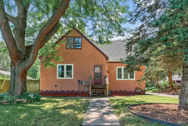 1562 Ivy Avenue E, Saint Paul, MN 55106