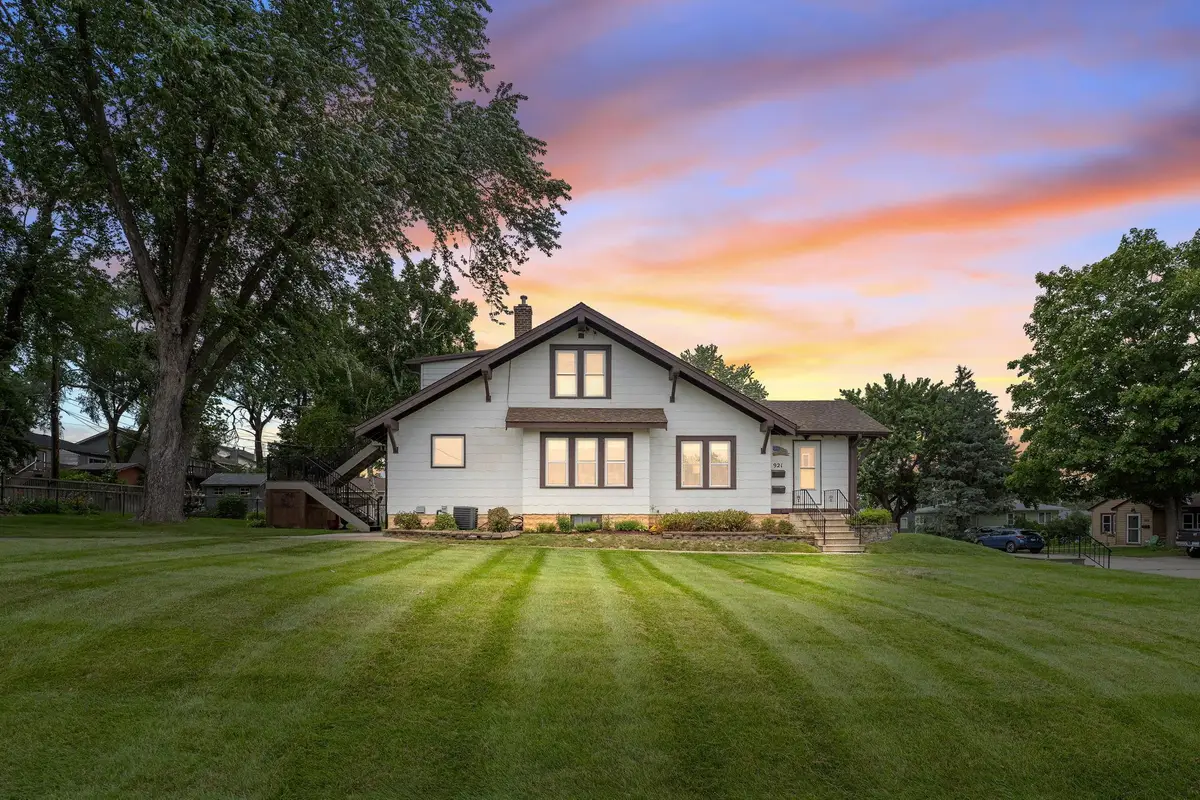 921 17th Avenue N, South Saint Paul, MN 55075 - Image #1