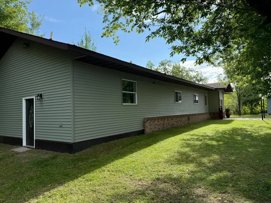 1682 State Highway 11 Se, Baudette, MN 56623 - Image #3