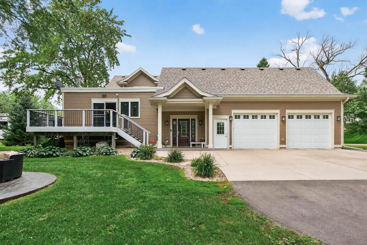 3303 Lake Elmo Avenue N, Lake Elmo, MN 55042 - #1