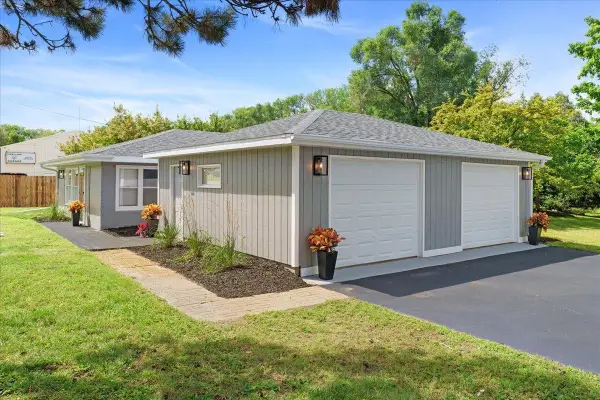 180 Saint Croix Trail N, Lakeland, MN 55043