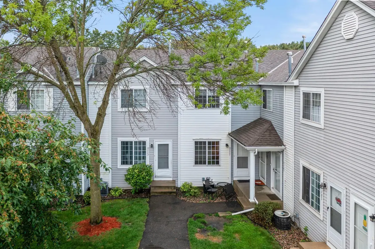 9111 Terra Verde Trail, Eden Prairie, MN 55347 - Image #1