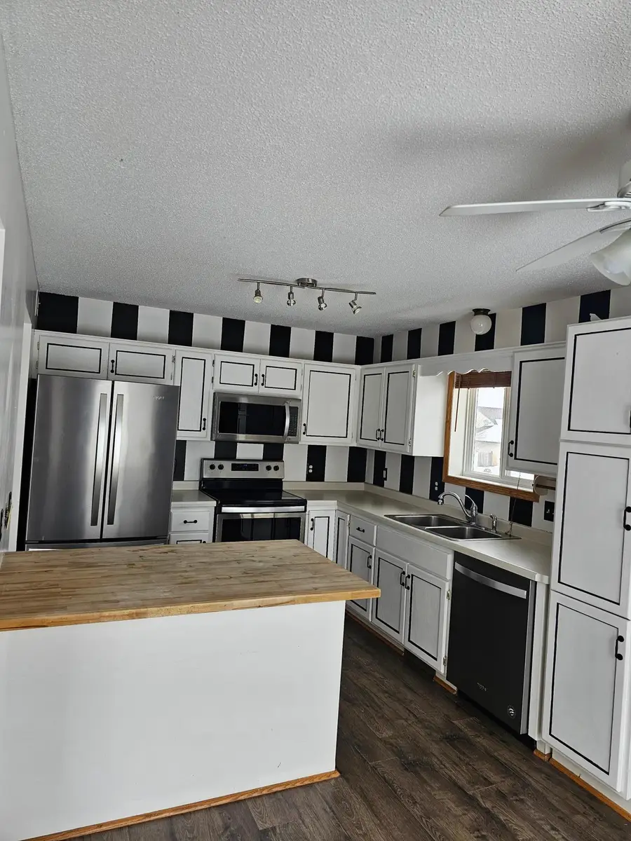 1833 Joes Lake Road Se, Cambridge, MN 55008 - Image #2