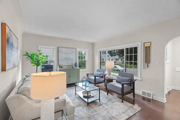 352 12th Avenue N, South Saint Paul, MN 55075