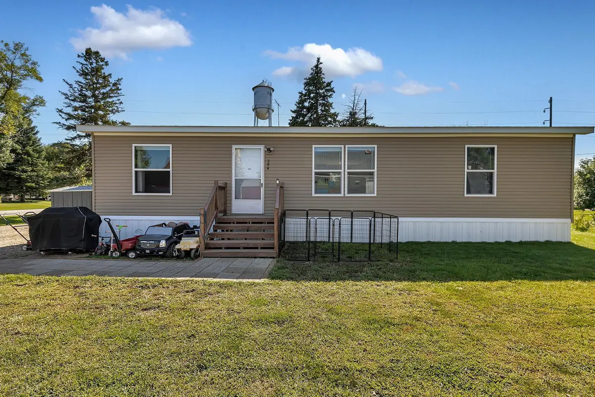 204 3rd Avenue Se, Freeport, MN 56331 - #1