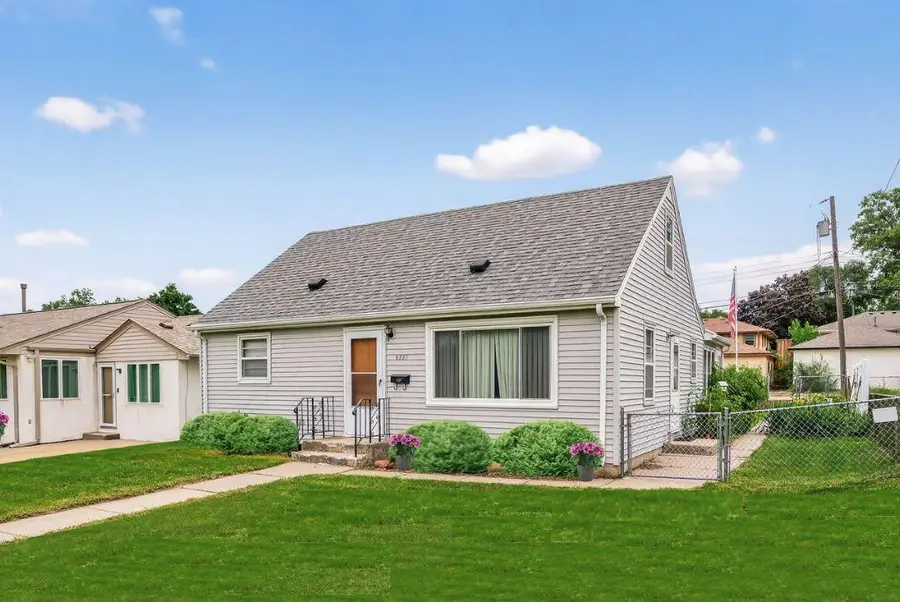 5227 5th Street Ne, Minneapolis, MN 55421 - Image #2