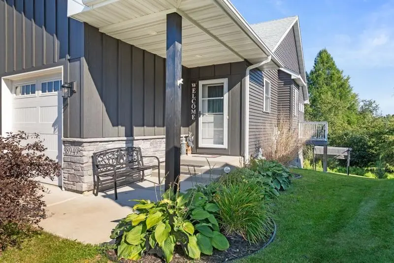 8949 Parkview Circle, Chisago City, MN 55013 - #1