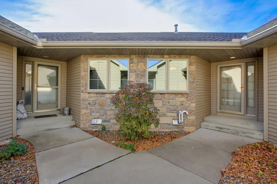 5585 129th Drive N, Hugo, MN 55038 - Image #2