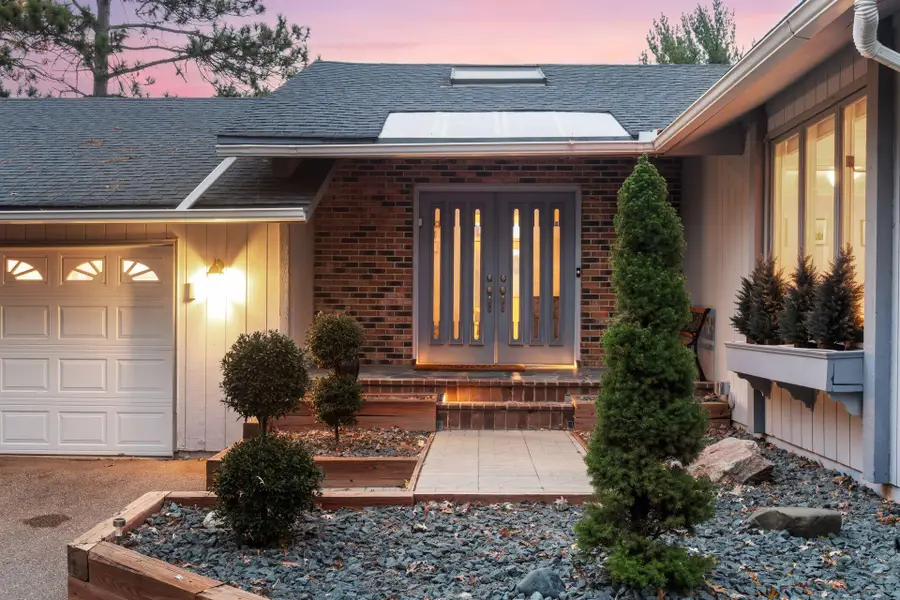 7011 Valley View Road, Minneapolis, MN 55439 - Image #2