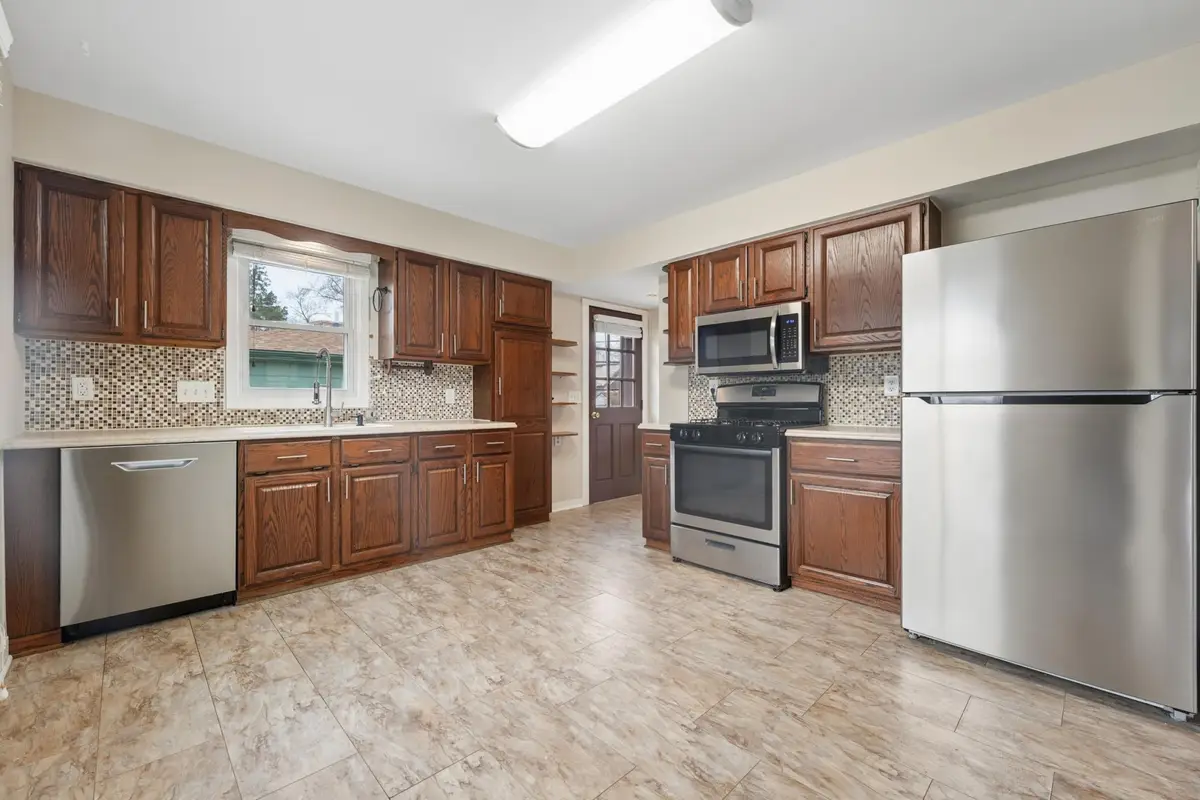 4518 Yates Avenue N, Crystal, MN 55422 - #1