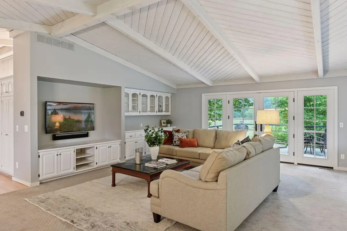 461 Peavey Lane, Wayzata, MN 55391 - Image #1