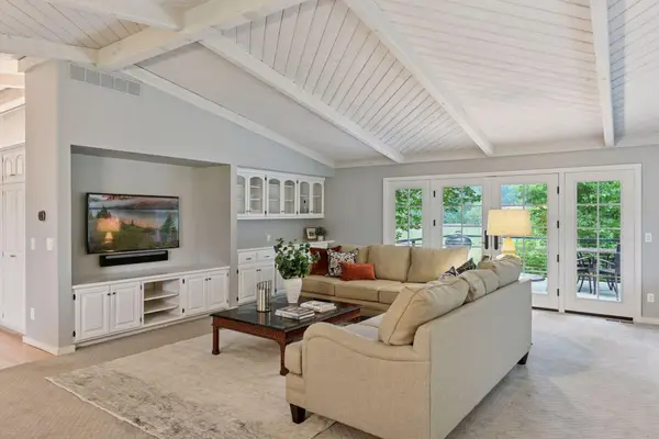 461 Peavey Lane, Wayzata, MN 55391