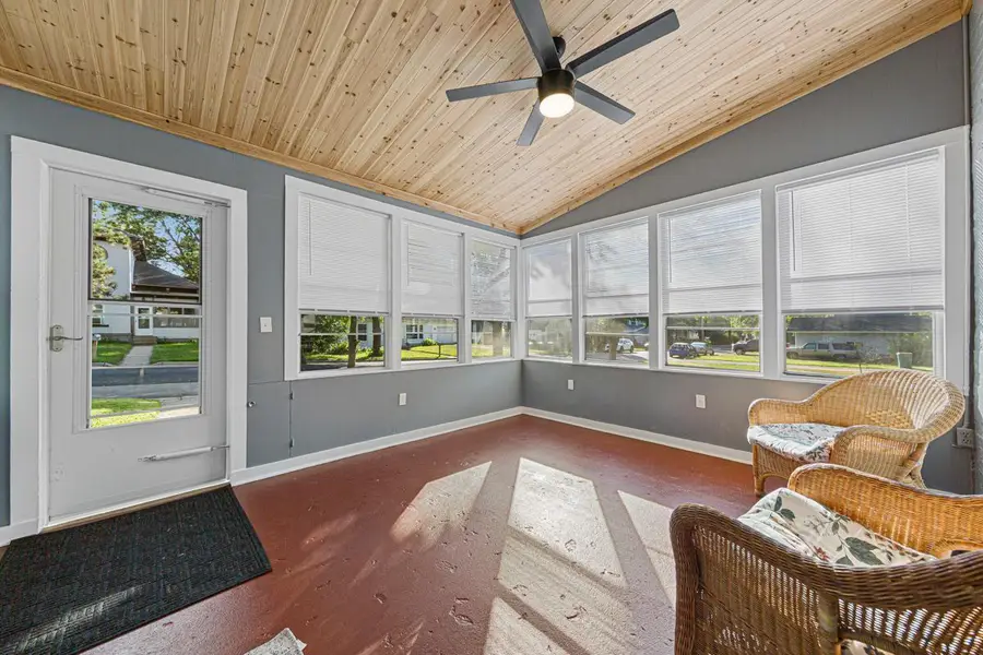 219 Davis Street, Le Sueur, MN 56058 - #2