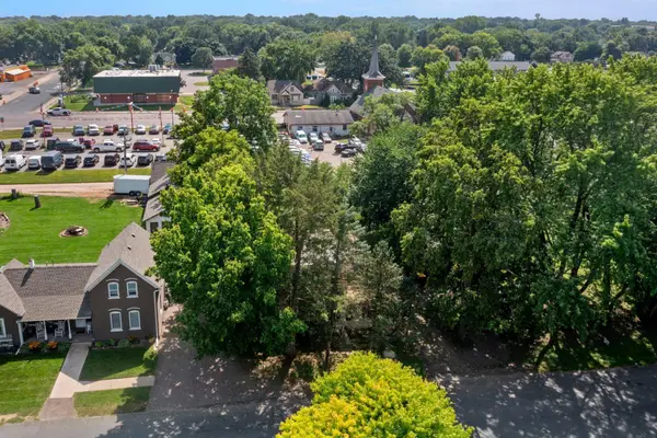 720 Bluff Avenue, Shakopee, MN 55379