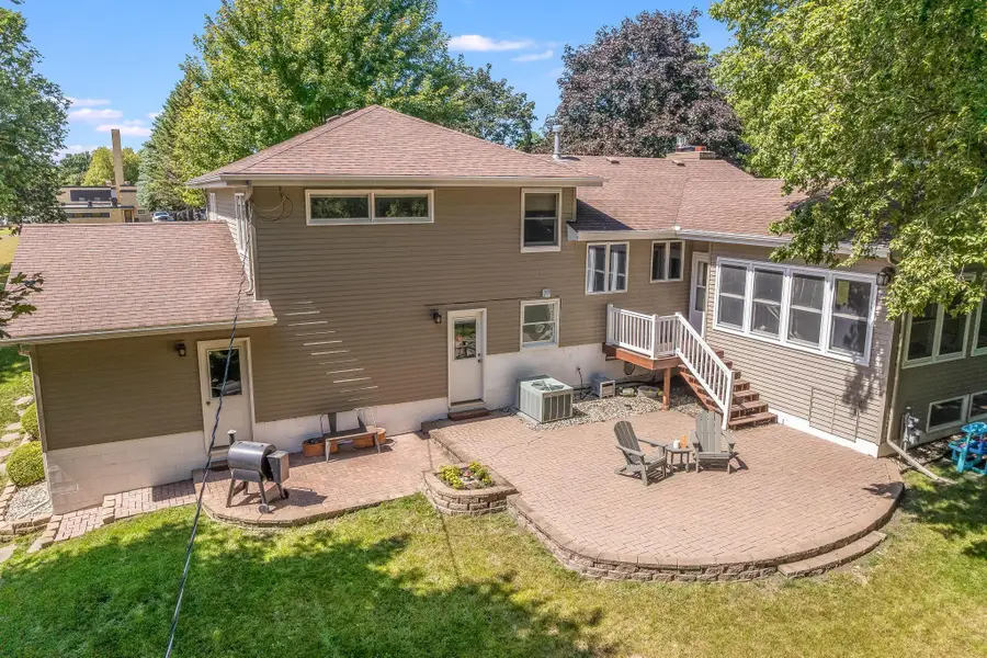 915 S Hampton Street, Fairmont, MN 56031 - #3