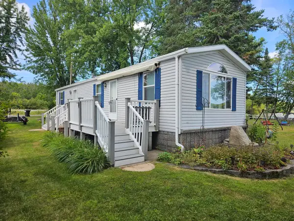 10272 Lakeside Drive, Finlayson, MN 55735