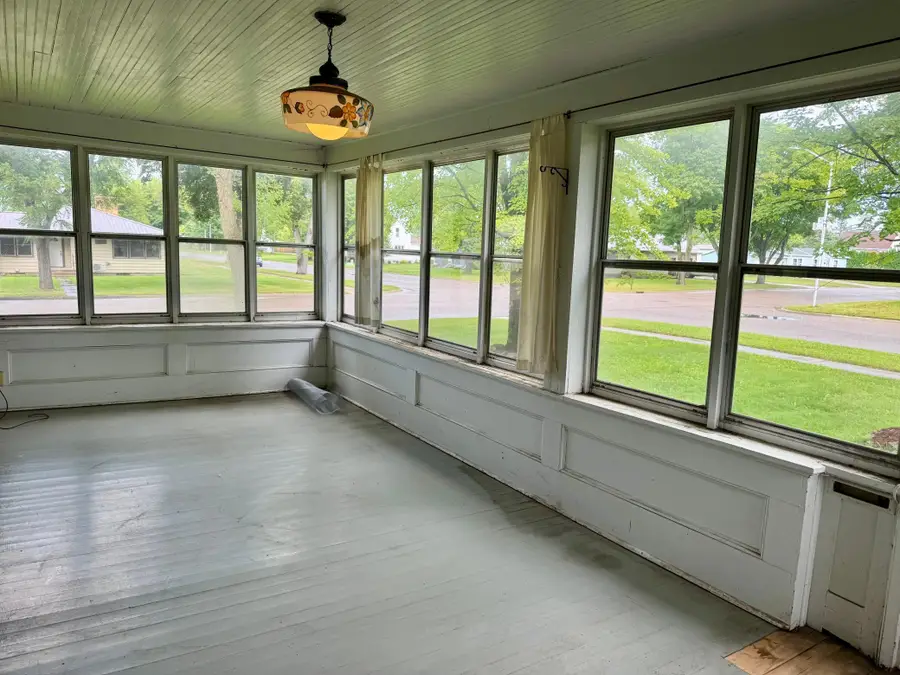 208 N 7th Street, Olivia, MN 56277 - #3