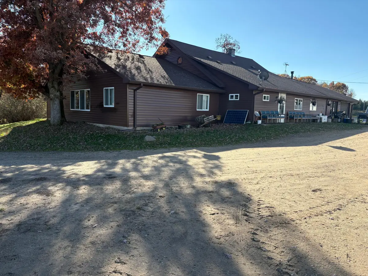 41 County Line Avenue, Clear Lake, WI 54005 - Image #1