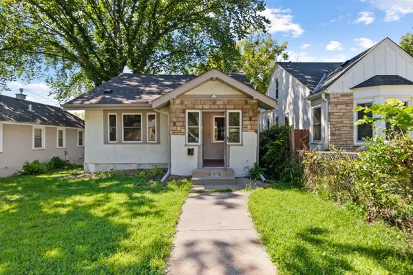 819 Sheridan Avenue N, Minneapolis, MN 55411