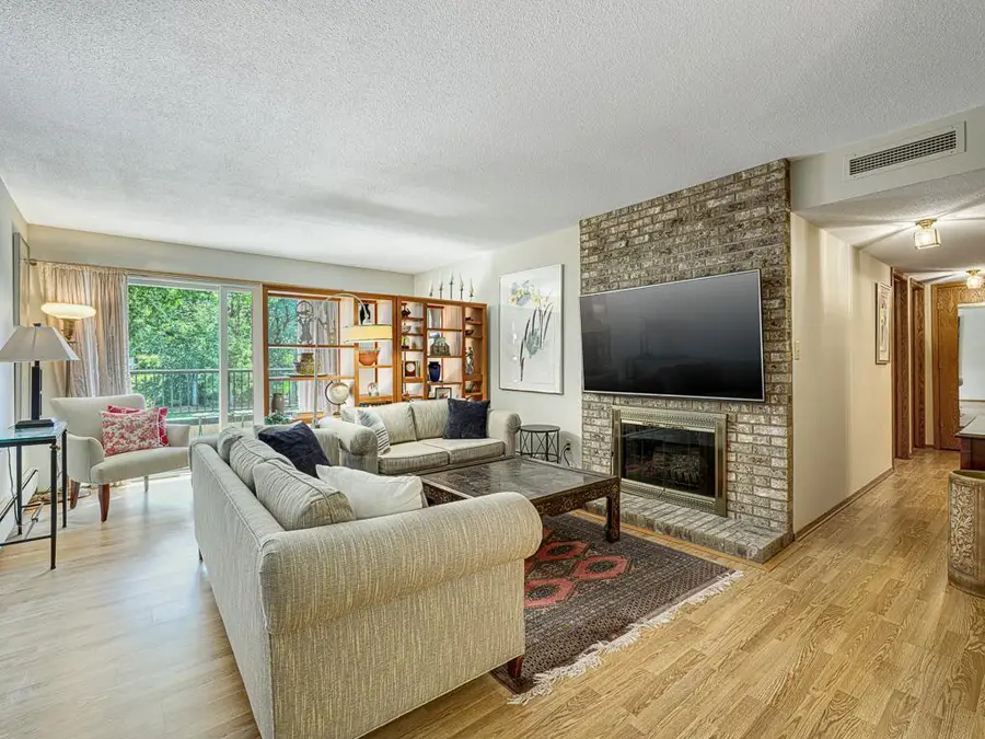 2220 Midland Grove Road #202, Saint Paul, MN 55113 - Image #3