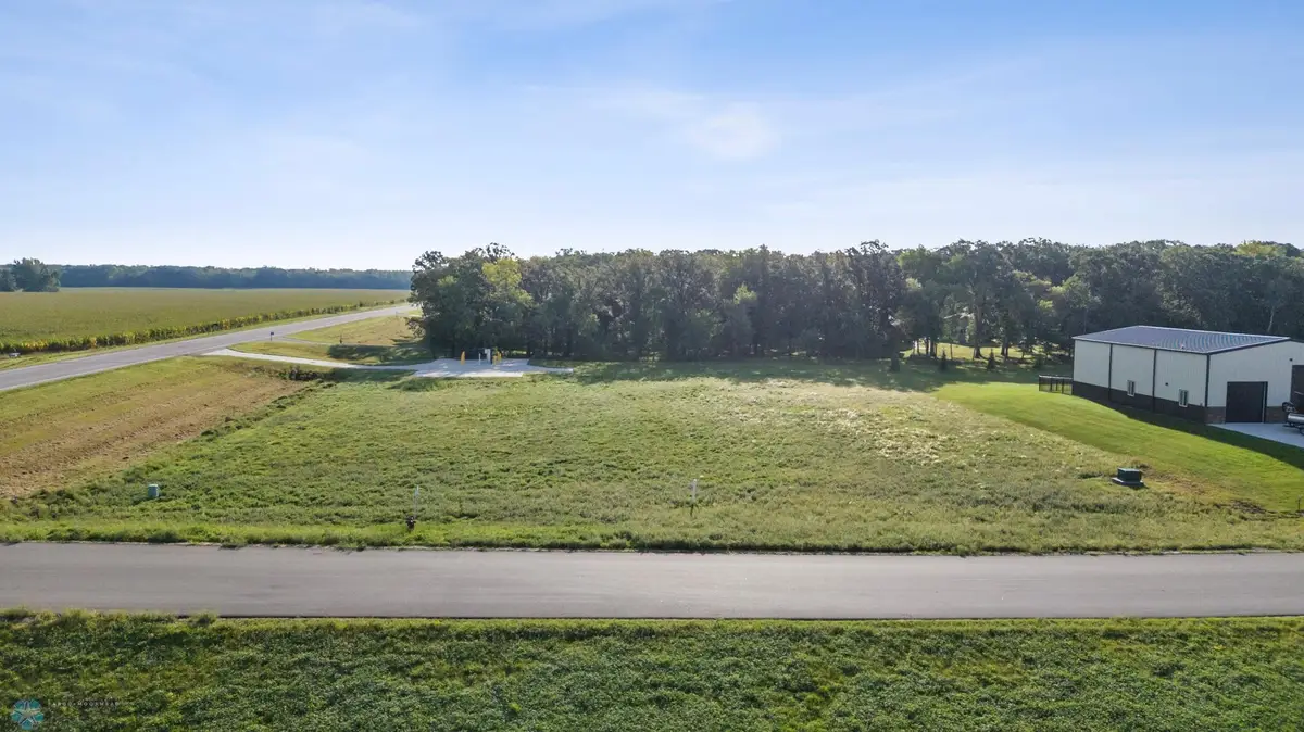 6926 2nd Street Nw, Moorhead, MN 56560 - Image #1