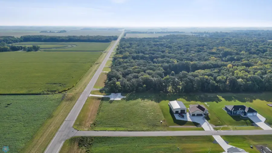 6926 2nd Street Nw, Moorhead, MN 56560 - Image #3