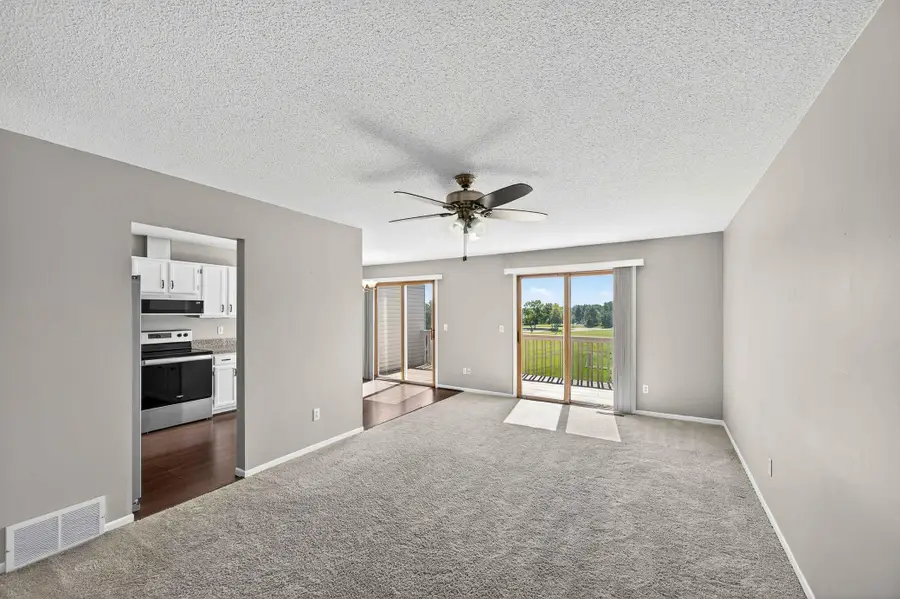 10281 Arrowwood Drive, Eden Prairie, MN 55347 - Image #3